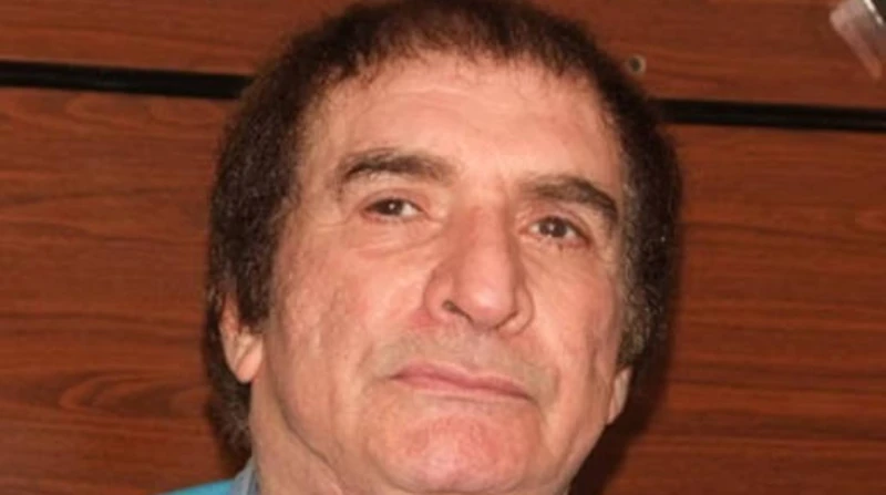 إصابة الفنان محيي إسماعيل بجلطة في المخ، كيف وجده أقاربه؟