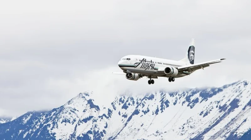 سنموت جميعًا، راكب يحاول فتح باب الطائرة على ارتفاع 18 آلف قدم