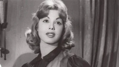 «الملاية اللف في باريس».. طريقة احتفال سامية جمال بـ ليلة رأس السنة