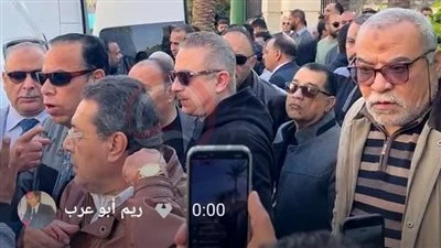 بحضور أحمد سعيد عبد الغني.. لقطات مؤثرة في جنازة طارق الأمير| صور