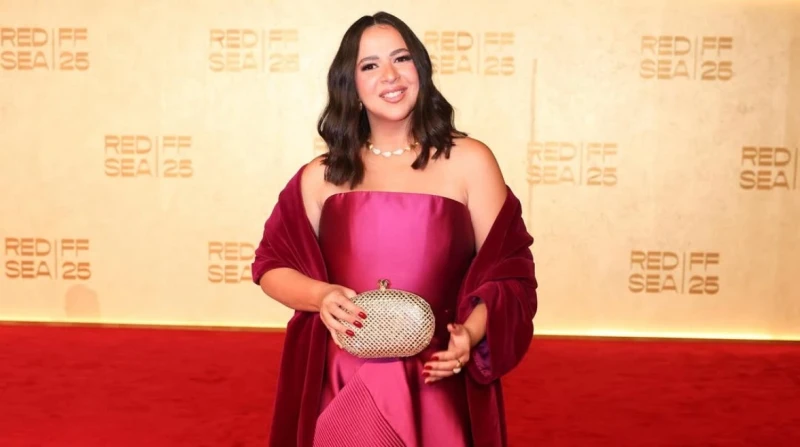 على طريقة أم شيماء، إيمي سمير غانم ترد على منتقدي إطلالالتها