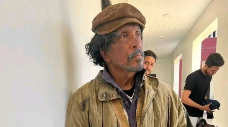 مجدي فكري مُشردًا، حقيقة الصور المتداولة وسر عزومة الفول والطعمية!