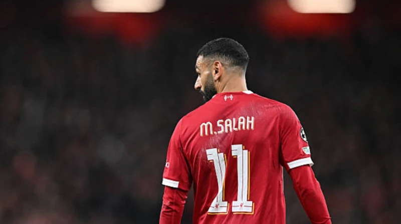 نجوم الكرة والفن يساندون محمد صلاح بعد أزمته الأخيرة مع ليفربول