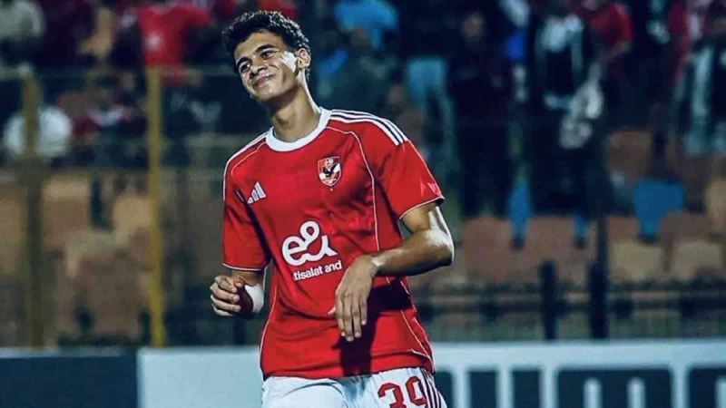 الأهلي يصدم برشلونة بشأن مطالب رحيل حمزة عبد الكريم