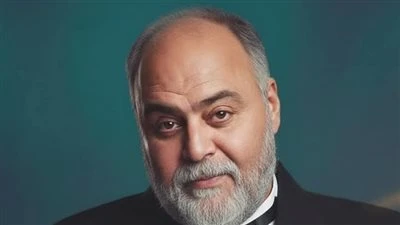 تركي آل الشيخ يمازح شيكو: هيطلع جيلين تلاتة وهو لسة بيحضر في الفيلم