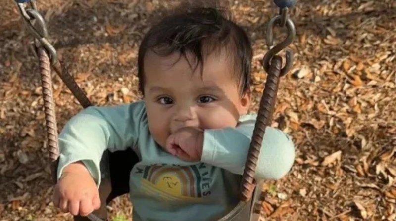 رسالة من 11 حرفًا تكشف وحشية ملكة الجمال: ابنك لا يتنفس !