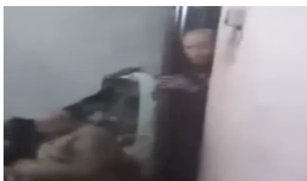 الفيديو الكامل للاعتداء على مسن كفر الشيخ : فيديو يزلزل السوشيال ميديا