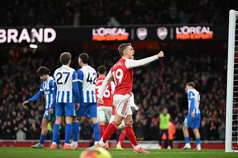 أرسنال يهزم برايتون.. والصدارة رجعت للمدفعجية