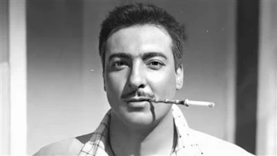 بات في الصحراء مع أصدقائه.. حكاية رشدي أباظة مع الاحتفال بليلة رأس السنة