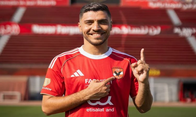 لغز ما بعد التبديل… ماذا قال محمد شريف لمدرب منتخب مصر؟