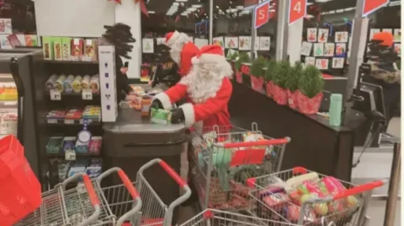 روبن هود يعود، عصابة بابا نويل والأربعين حرامي تسرق الأغنياء لإطعام الفقراء