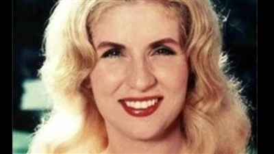 "مش هجيب واحد يكح جنبي"..سبب رغبة صباح في الزواج بأصغر منها