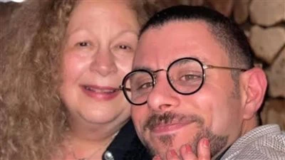 وصفه والده بـ "رب العائلة" والابن الأصغر.. من هو عمر ابن فاروق الفيشاوي و سمية الألفي ؟