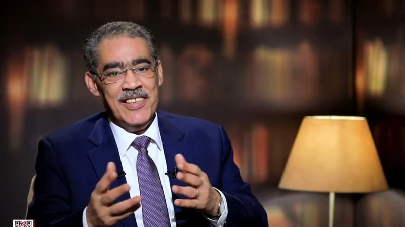ضياء رشوان: توسيع حرية عمل المراسلين الأجانب لنقل صورة موضوعية عن مصر