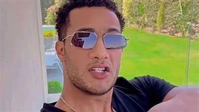 محمد رمضان: ببدأ يومي بالصلاة ومفيش يوم بيعدي إلا أما اسمع صوت أمي