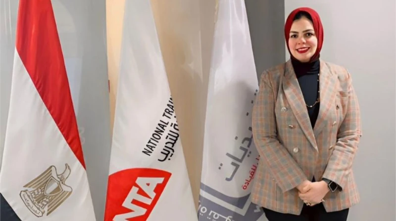 أسماء عبدالعظيم: تمكين المرأة حماية للمجتمع، والبيت يضيء حين تتلقى تقديرًا واحترامًا