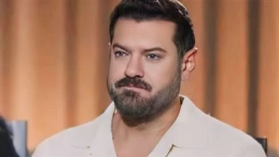 تجاوز 64 مليون جنيه.. عمرو يوسف يشاهد فيلمه السلم والثعبان 2 مع الجمهور