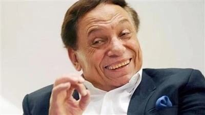 عادل بين الفن والسياسة.. انضم إلى تنظيم شيوعي وحارب الإرهاب بـ "الواد سيد الشغال"| ما القصة