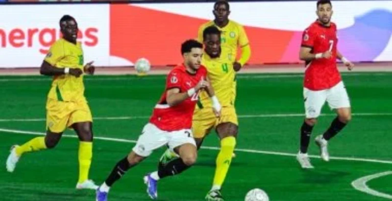 أنجولا تواجه زيمبابوي تحت أنظار الفراعنة في لقاء الجريحين