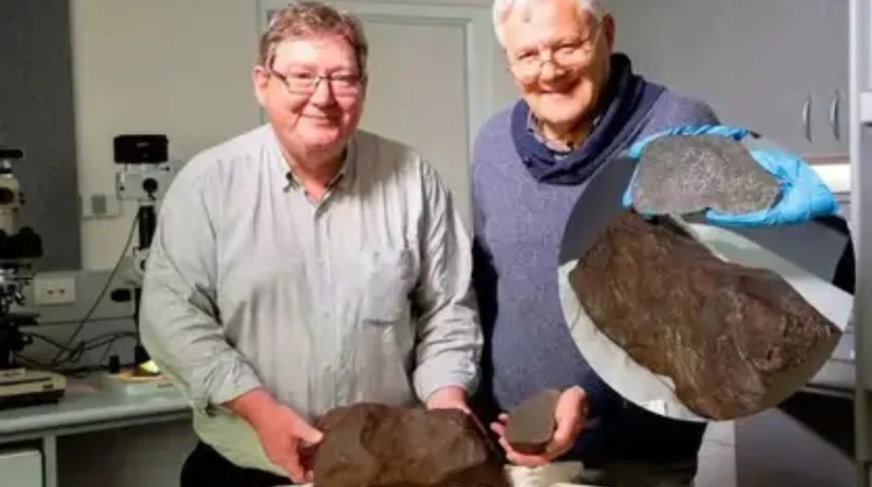 رجل احتفظ بصخرة غريبة اعتقد أنها تحتوي على ذهب، واكتشف شيئا عمره 4.6 مليار سنة