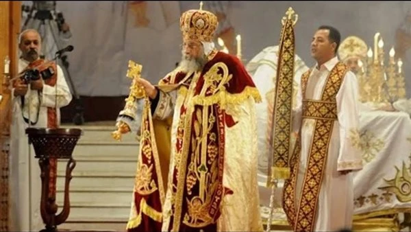 الكنائس المصرية بجميع المحافظات تحتفل برأس السنة الميلادية بالتسابيح والصلوات وأشجار الكريسماس