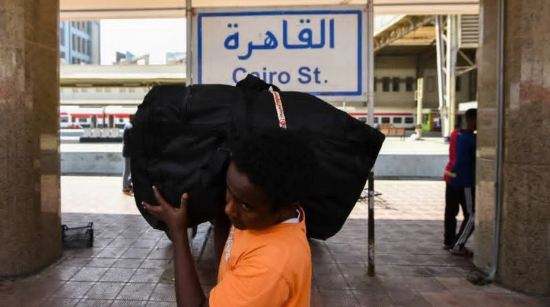 النظام واللسان الحلو وشرب الشاي، كيف يرى الوافد السوداني الشعب المصري؟