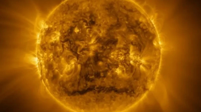 علماء يحددون لأول مرة أين تنتهي الشمس