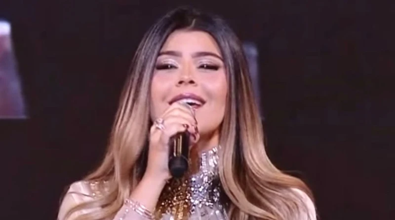 لحظة لن تنسى، لي لي فريد تروي مشاعرها بعد غنائها أمام الرئيس (خاص)