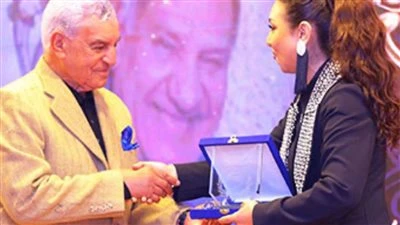 أبرزهم حسين فهمي وأحمد السقا وشريف عامر.. إعلان الفائزين بـ جوائز أمال العمدة