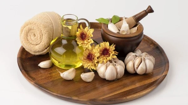 وصفات طبيعية باستخدام الثوم للبشرة