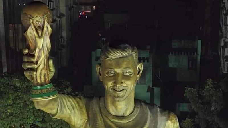 20 مترًا من الضحك: ميسي الهندي يُربك الجماهير