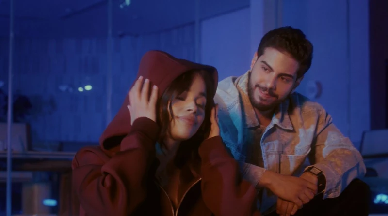 مدرب "الباتشاتا" ياسين رشدي يقترب من ابنة عمرو دياب بلمسة أخيرة على "جمال عنيها"