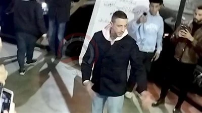 لم يتمالك اعصابه.. أحمد الفيشاوي في عزاء سمية الألفي: اتعالموا مع المساحة دي كأنها ريد كاربت