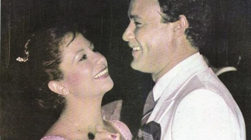 حكاية حب سمية الألفي والفيشاوي بدأت بـ"بوكيه ورد" وانتهت بـ"جواب صادم"