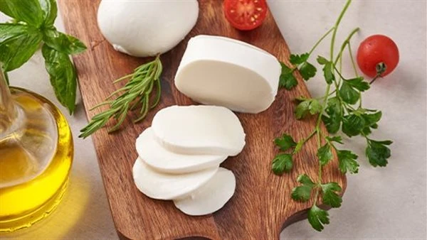 طريقة عمل الجبن المودزاريلا فى المنزل