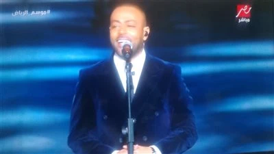 تامر عاشور يشعل حفله في موسم الرياض: وحشتوني وشكرا لـ أبو ناصر حبيبي وصديقي