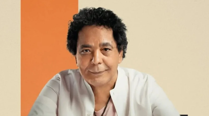 مصدر بنقابة الموسيقيين يكشف حقيقة نقل محمد منير للمستشفى (خاص)