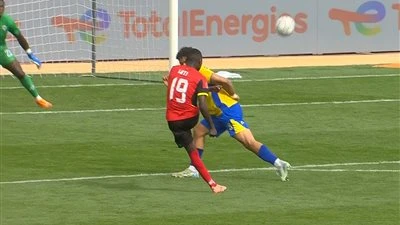 موزمبيق تفاجئ الجابون وتتقدم 2-1 في الشوط الأول بكأس الأمم الأفريقية