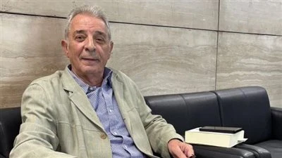 بعد نقله للمستشفى.. تطوارت الحالة الصحية لـ محمود حميدة|خاص