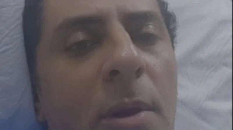 إصابة الإعلامي إيهاب العجمي بأزمة صحية ونقله إلى دار الفؤاد