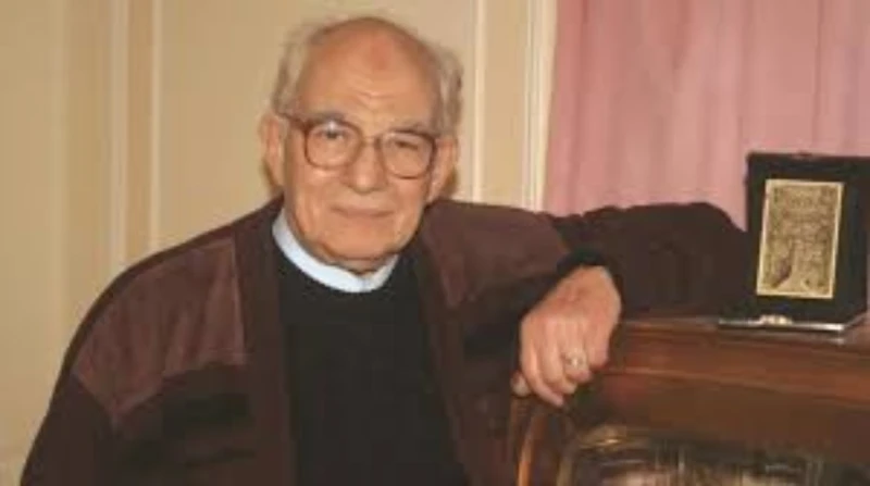 بعد قرار علاجه على نفقة الدولة، رشوان توفيق يوجه رسالة للرئيس السيسي (خاص)