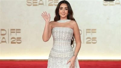 هنا الزاهد وأسماء جلال.. النجوم العرب يخطفون الأنظار في حفل افتتاح مهرجان البحر الاحمر السينمائي