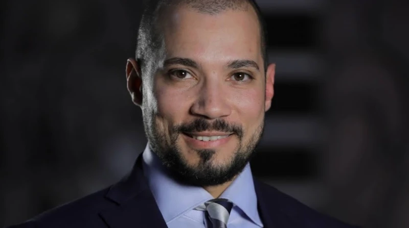 بسبب تغريدة "ممكن يشوّهك"، عروس المنوفية تعيد عبدالله رشدي لمرمى الانتقادات