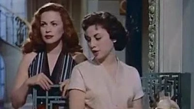 “رفعت الجزمة في وشها”.. سر الخلاف بين هند رستم وفاتن حمامة في فيلم لا أنام