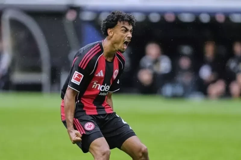 ناثانيال براون.. ألماني صغير ومطلوب في لندن