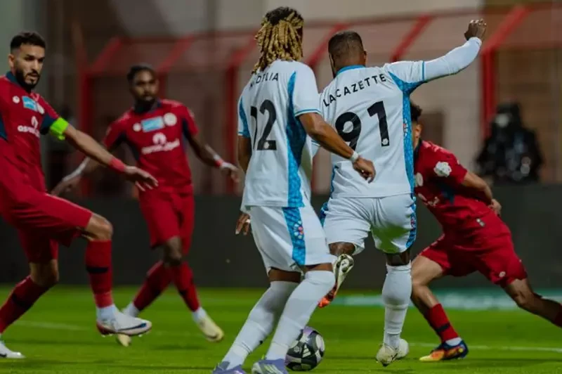 بالفيديو.. حجازي يُشارك في انتصار نيوم على النجمة بهدفين