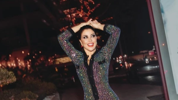 جومانا مراد تثير الجدل بجمبسوت لامع