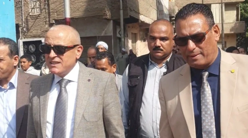 خلال 24 ساعة، حماية المستهلك بالأقصر يعيد 500 ألف جنيه لمواطن تعرض للاحتيال عبر الإنترنت