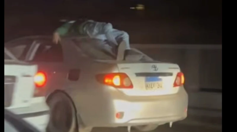 "نايم فوق العربية"، الأمن يفحص فيديو خطير على محور صفط اللبن