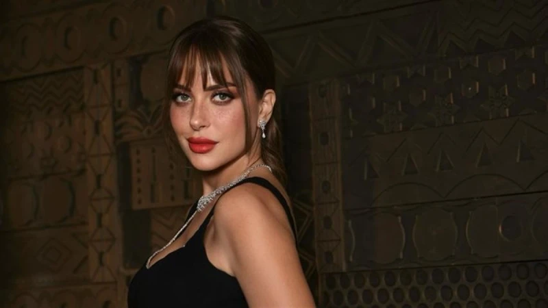 ريم مصطفى تتألق بإطلالة ساحرة وبسيطة في أحدث ظهور لها